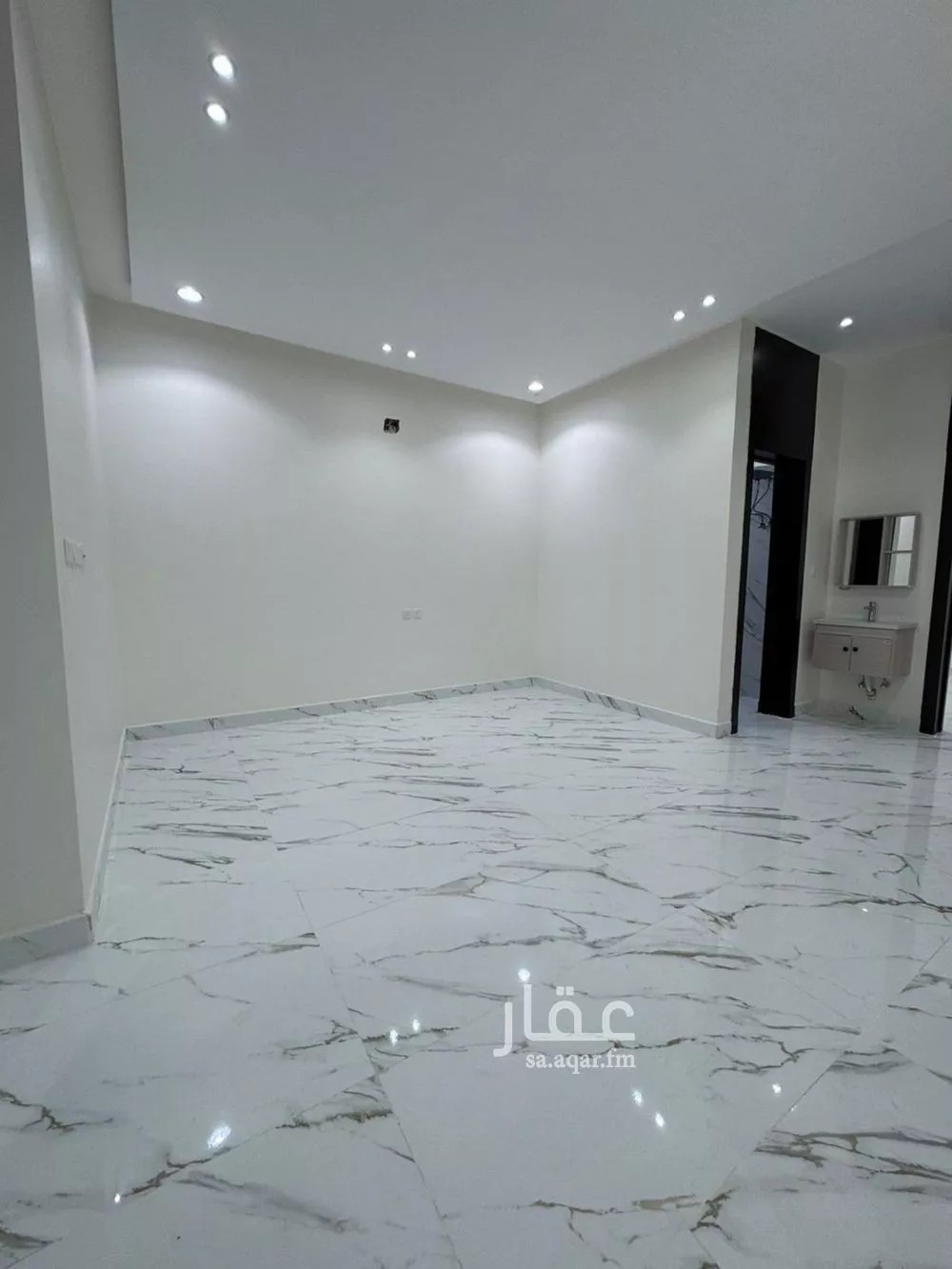 6 bedroom villa in Al Uraija Al Gharbi, Riyadh 13