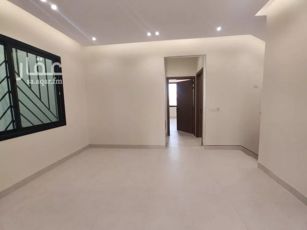 4 bedroom villa in Al Zahrah, Riyadh 4
