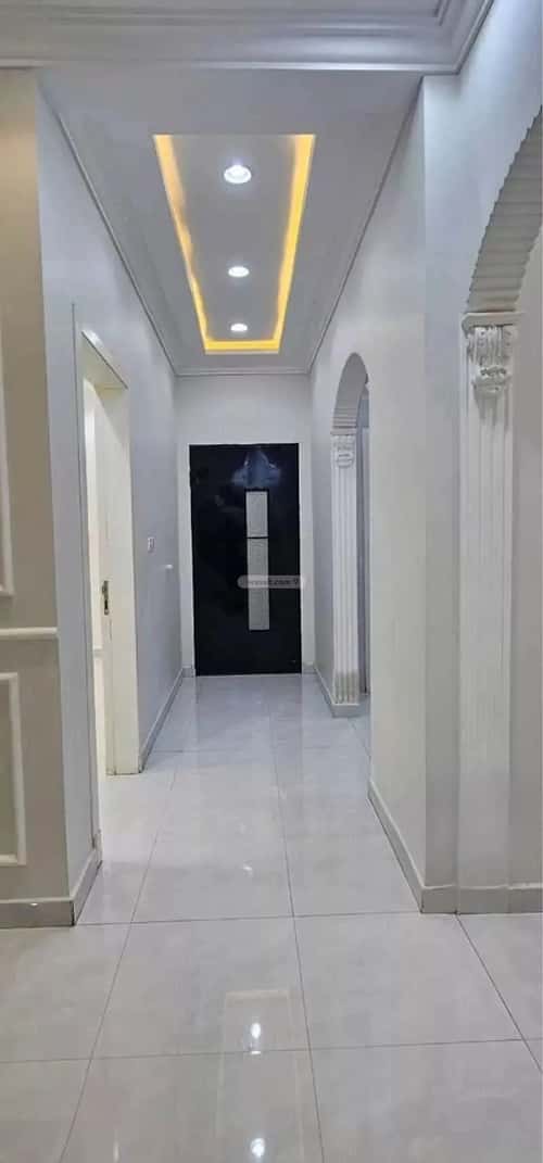 3 bedroom floor in Tuwaiq 5