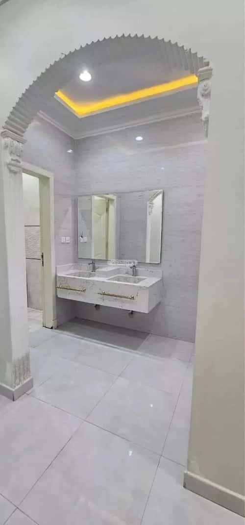 3 bedroom floor in Tuwaiq 7