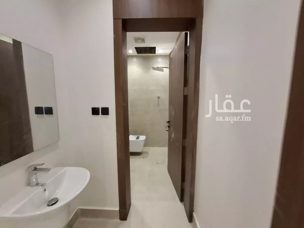 3 bedroom villa in Al Yarmouk, Riyadh 22