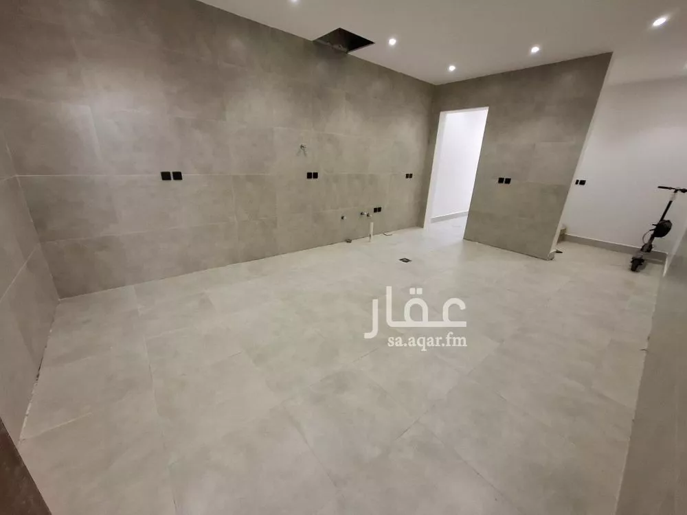 3 bedroom villa in Al Yarmouk, Riyadh 24