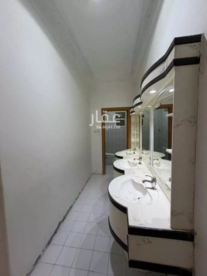 3 bedroom villa in Al Yarmouk, Riyadh 10