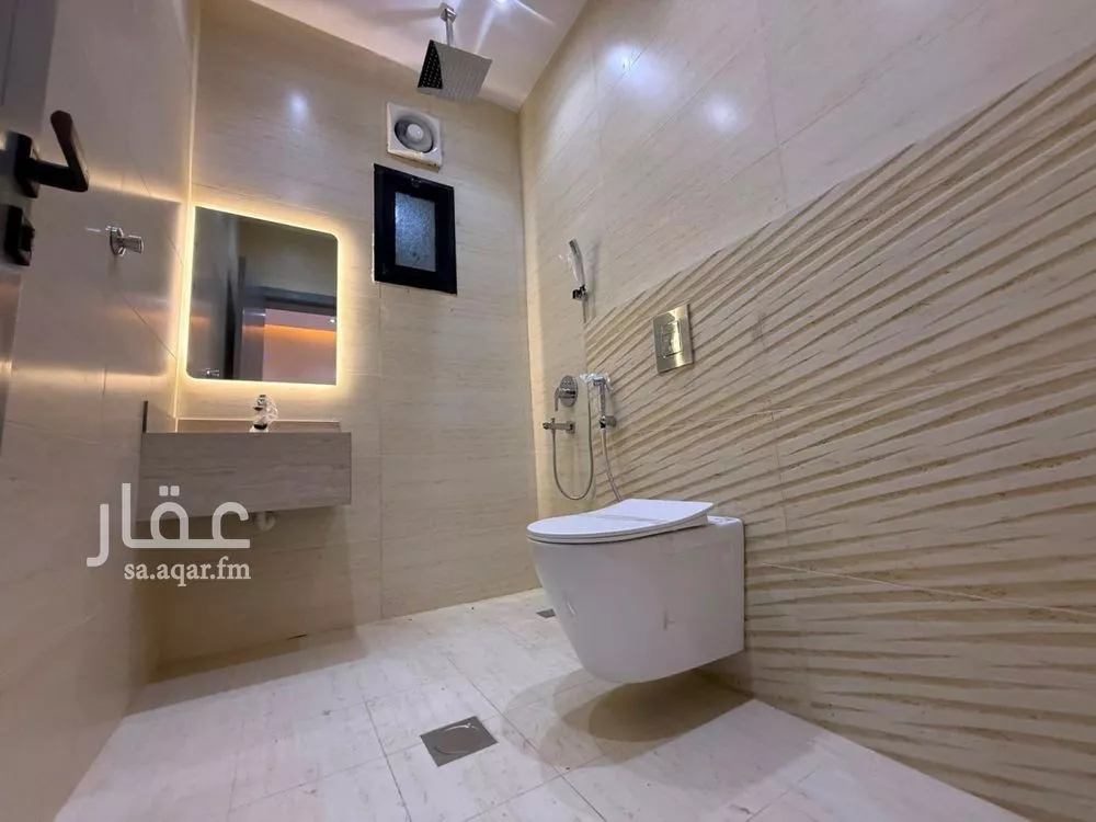 5 bedroom apartment in Abruq Ar Rughamah, Jeddah 3