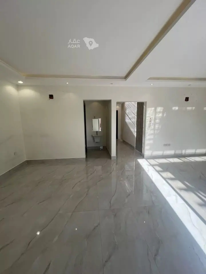 4 bedroom villa in Al Yasmin, Riyadh 5