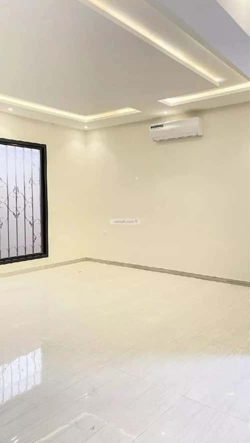 5 bedroom villa in Al Aridh 8