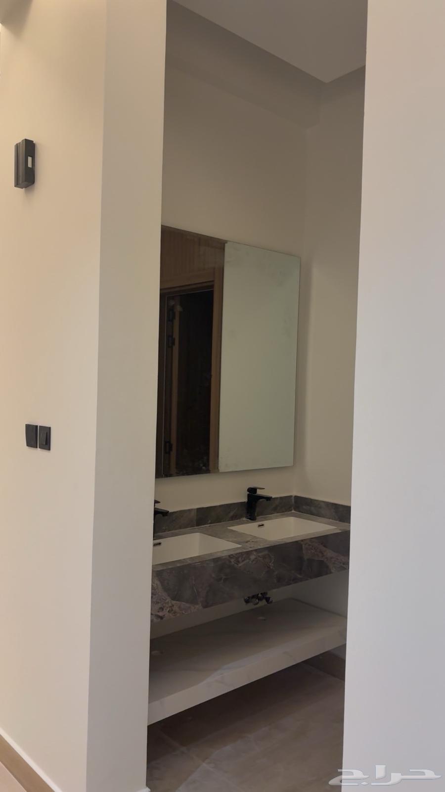 4 bedroom apartment in Al Bayan, Riyadh 5