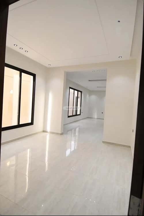 6 bedroom villa in Al Awali 11