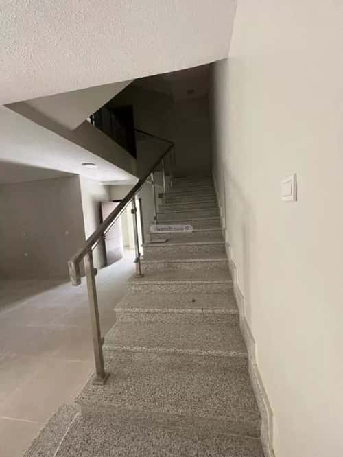 5 bedroom villa in Al Janadriyah 5