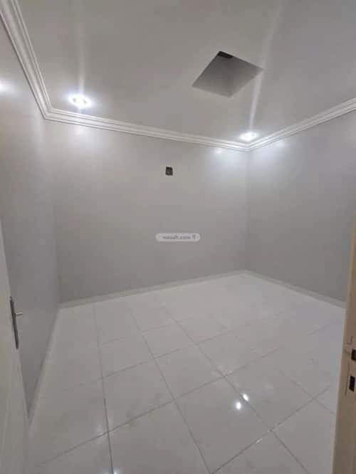 3 bedroom apartment in Al Yasmin 4