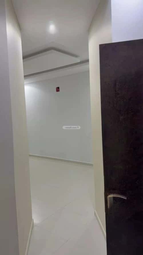 4 bedroom apartment in Dhahrat Laban 4