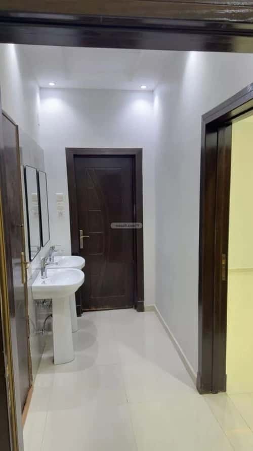 4 bedroom apartment in Dhahrat Laban 2