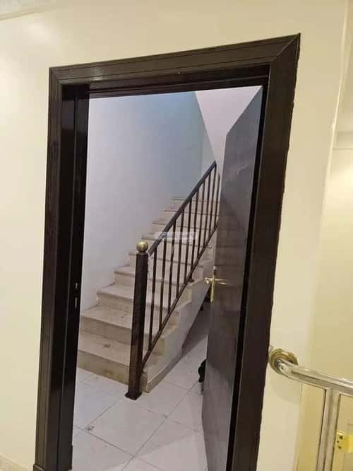 5 bedroom villa in Qurtubah 10