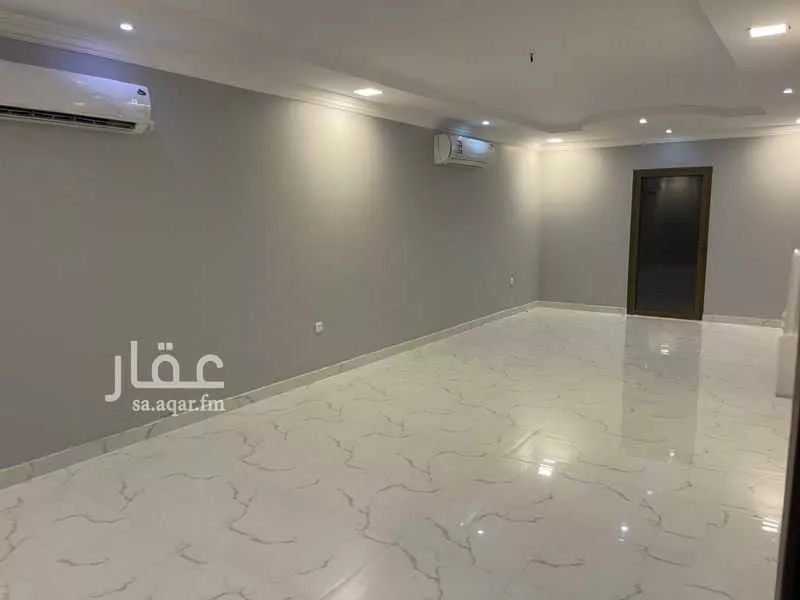 5 bedroom villa in Ash Shulah, Eastern Province 9