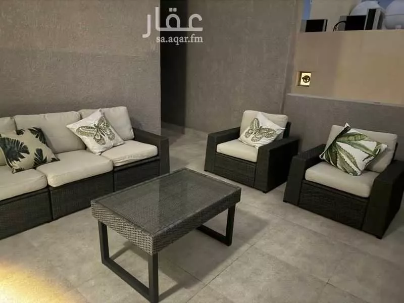شقة 2 غرف في العقيق 2