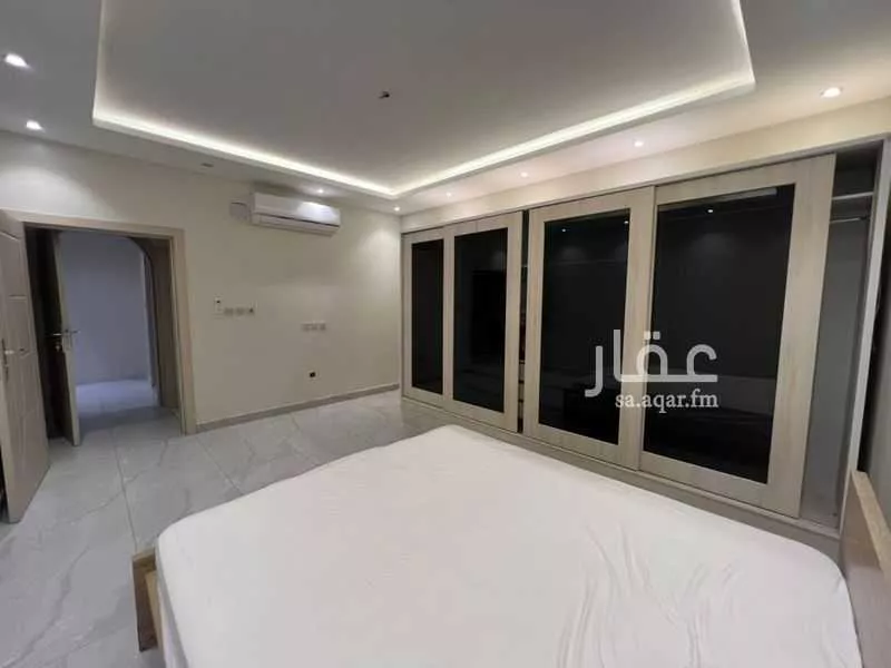 4 bedroom apartment in King Fahd, Madinah 3