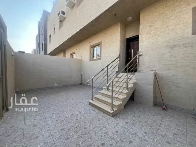 4 bedroom apartment in King Fahd, Madinah 4