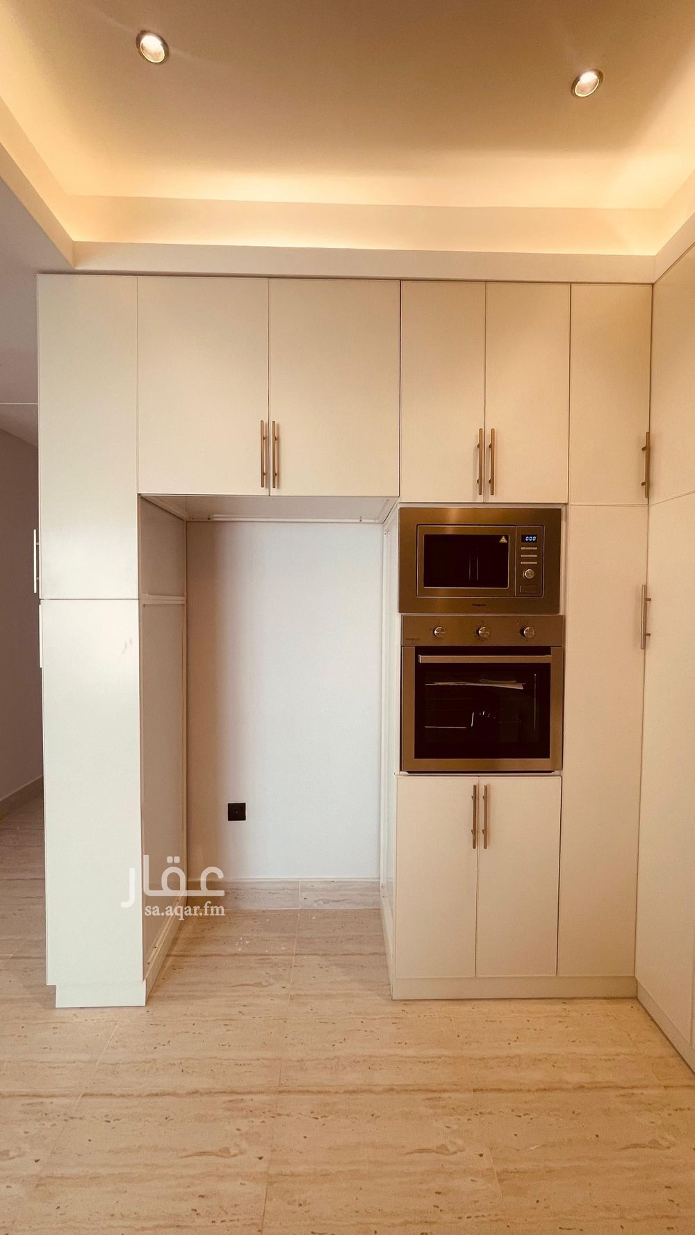 3 bedroom apartment in King Abdul Aziz, Riyadh 16