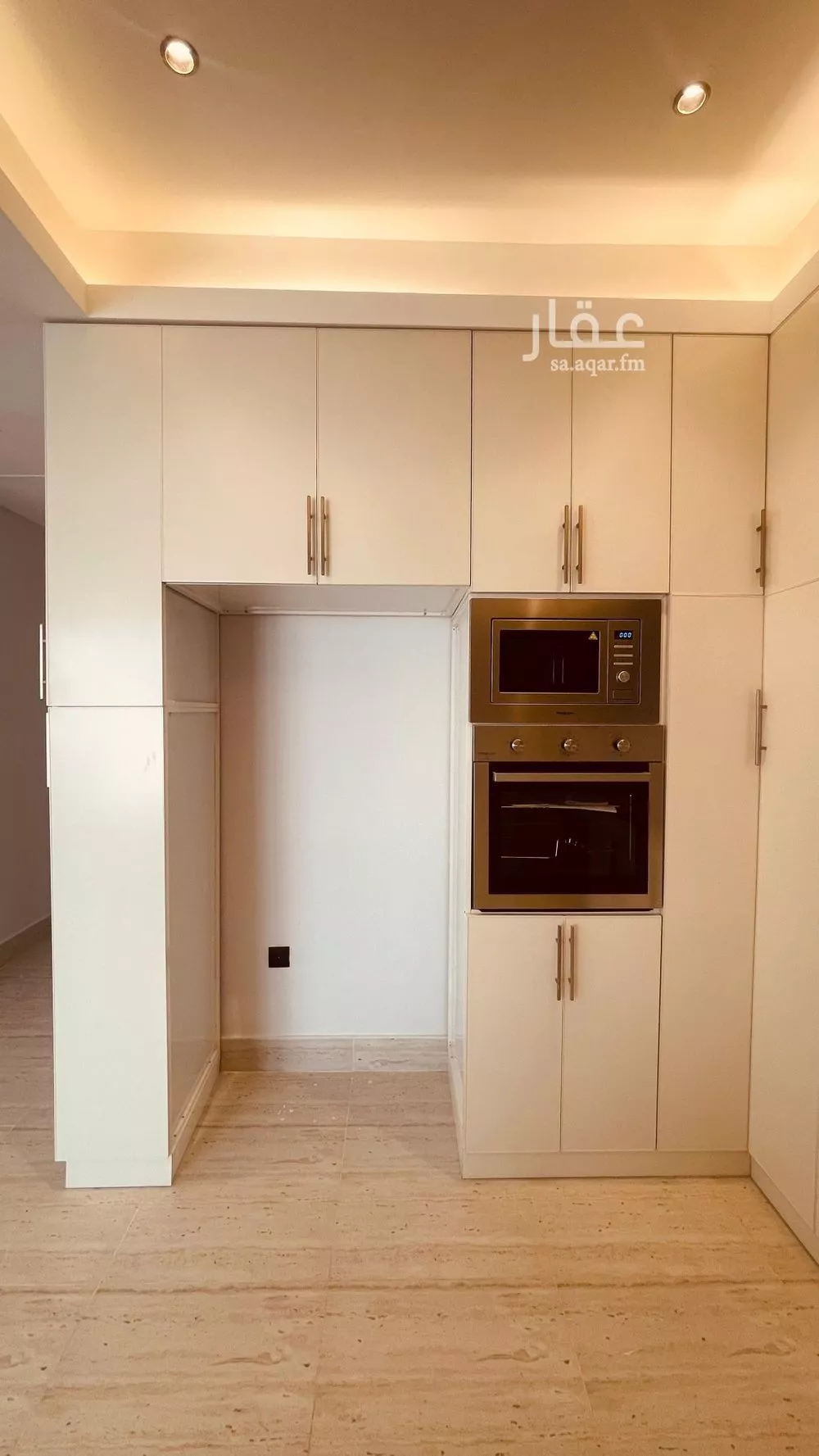 3 bedroom apartment in King Abdul Aziz, Riyadh 6