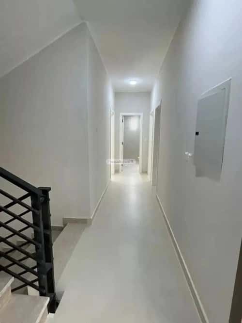 5 bedroom villa in Riyadh 9