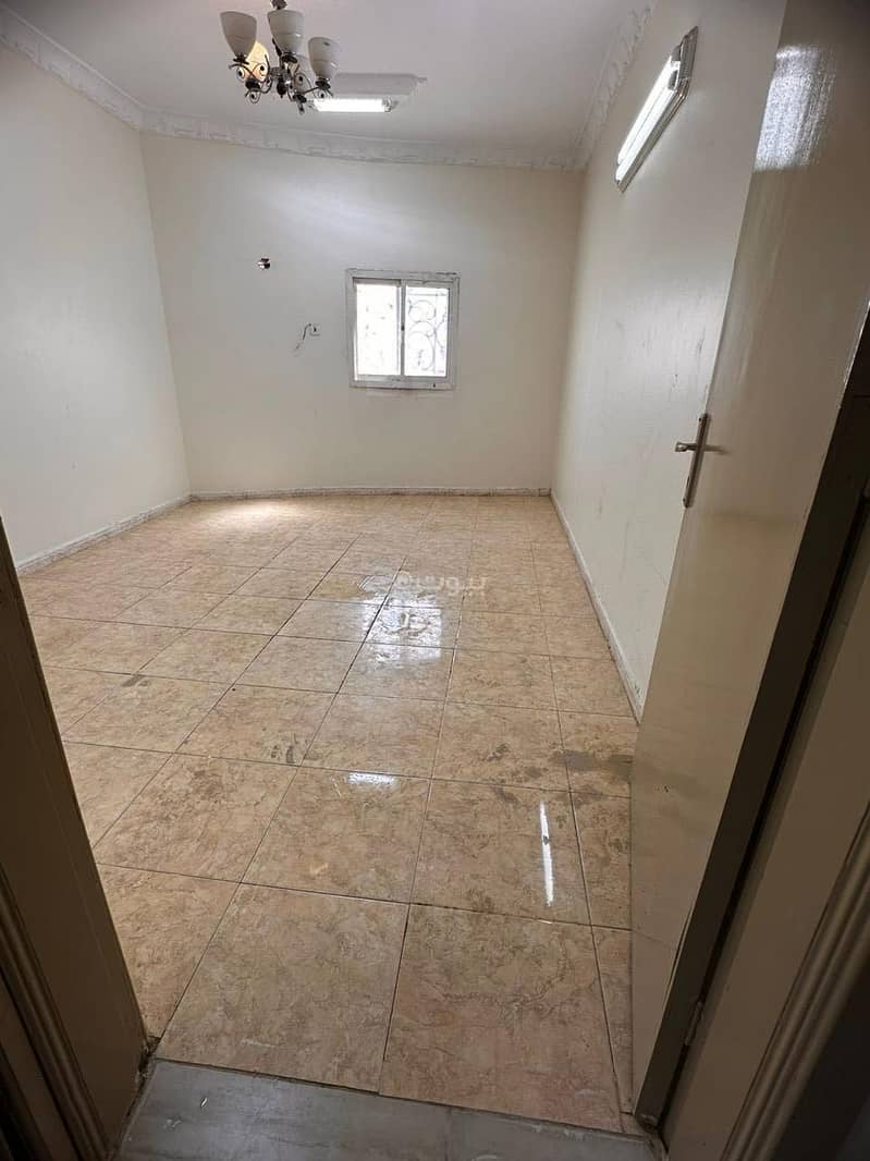 5 bedroom apartment in Dhahrat Laban, Riyadh 7