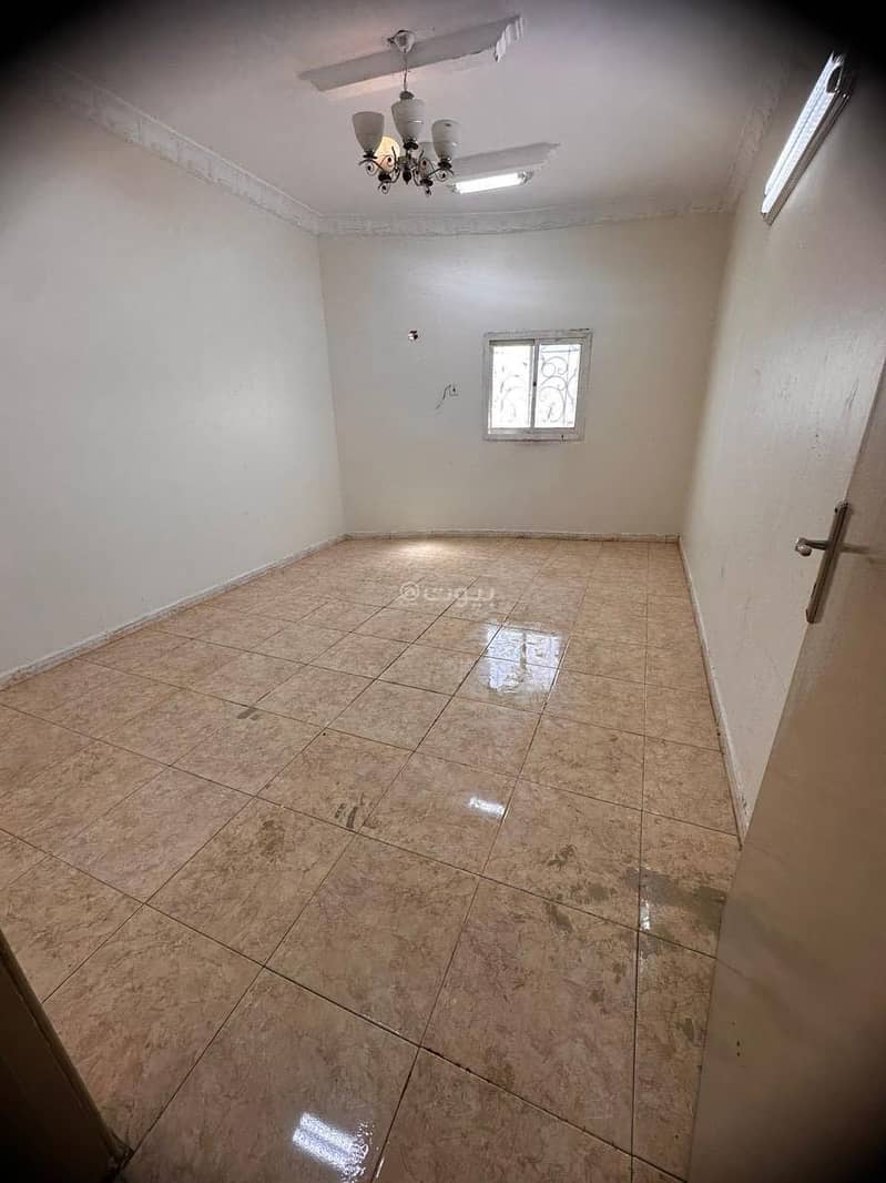 5 bedroom apartment in Dhahrat Laban, Riyadh 15