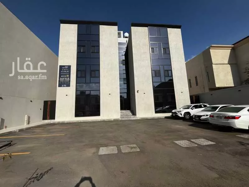 4 bedroom apartment in Al Ranuna, Madinah