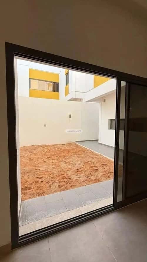 4 bedroom villa in Riyadh 4