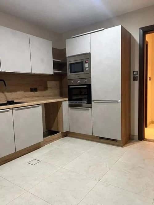 فيلا 5 غرف في عكاظ 12