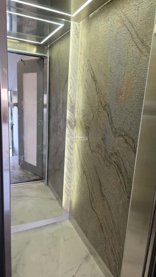 4 bedroom apartment in As Suwaidi Al Gharabi, Riyadh 2