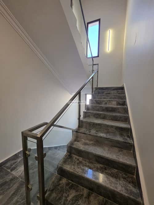 4 bedroom apartment in As Suwaidi Al Gharabi, Riyadh 4