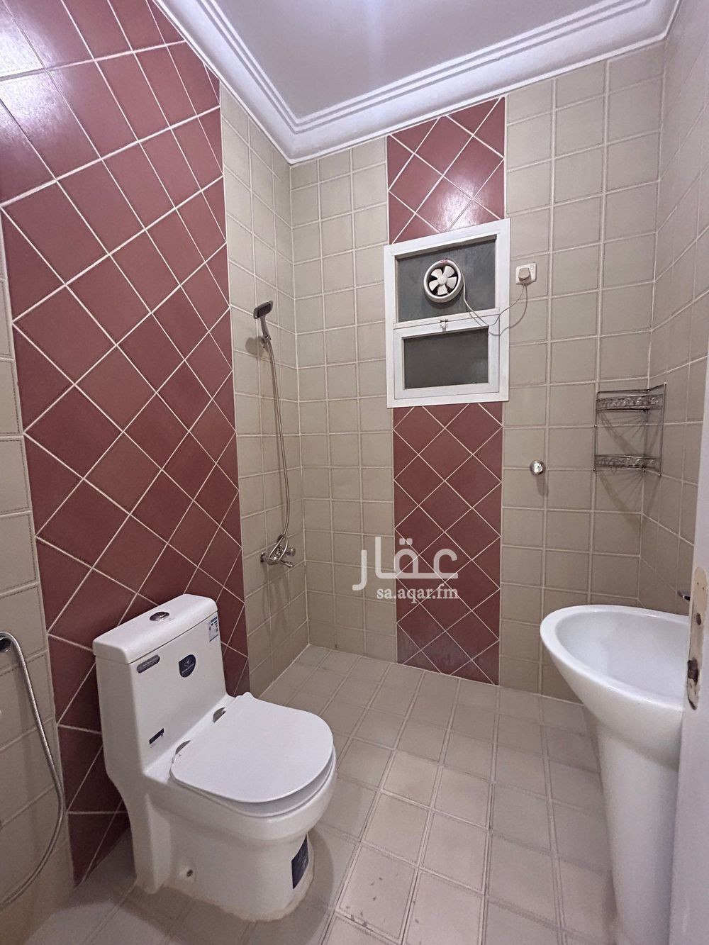 3 bedroom apartment in Shubra, Riyadh 4