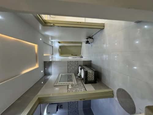 5 bedroom floor in Ad Dar Al Baida 1