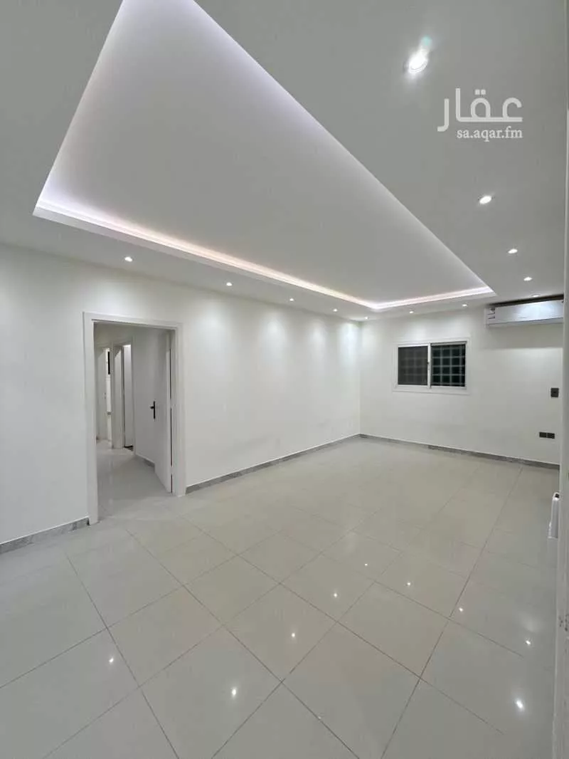 4 bedroom apartment in King Fahd, Riyadh 5