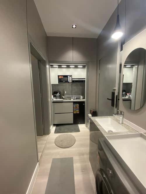 1 bedroom apartment in Ishbiliyah 6