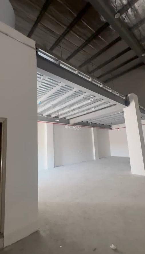 warehouse in Dahiat King Fahd, Eastern Province 9