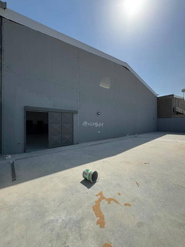 warehouse in Al Misfat, Riyadh 3
