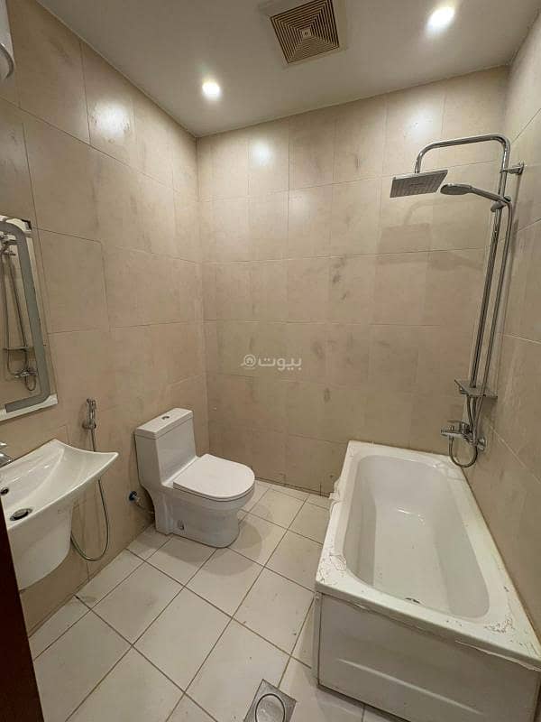 5 bedroom land in Jeddah 18