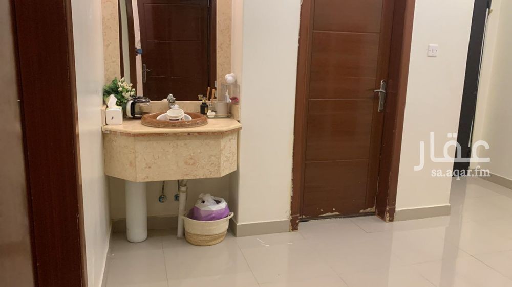 4 bedroom apartment in Laban, Riyadh 5