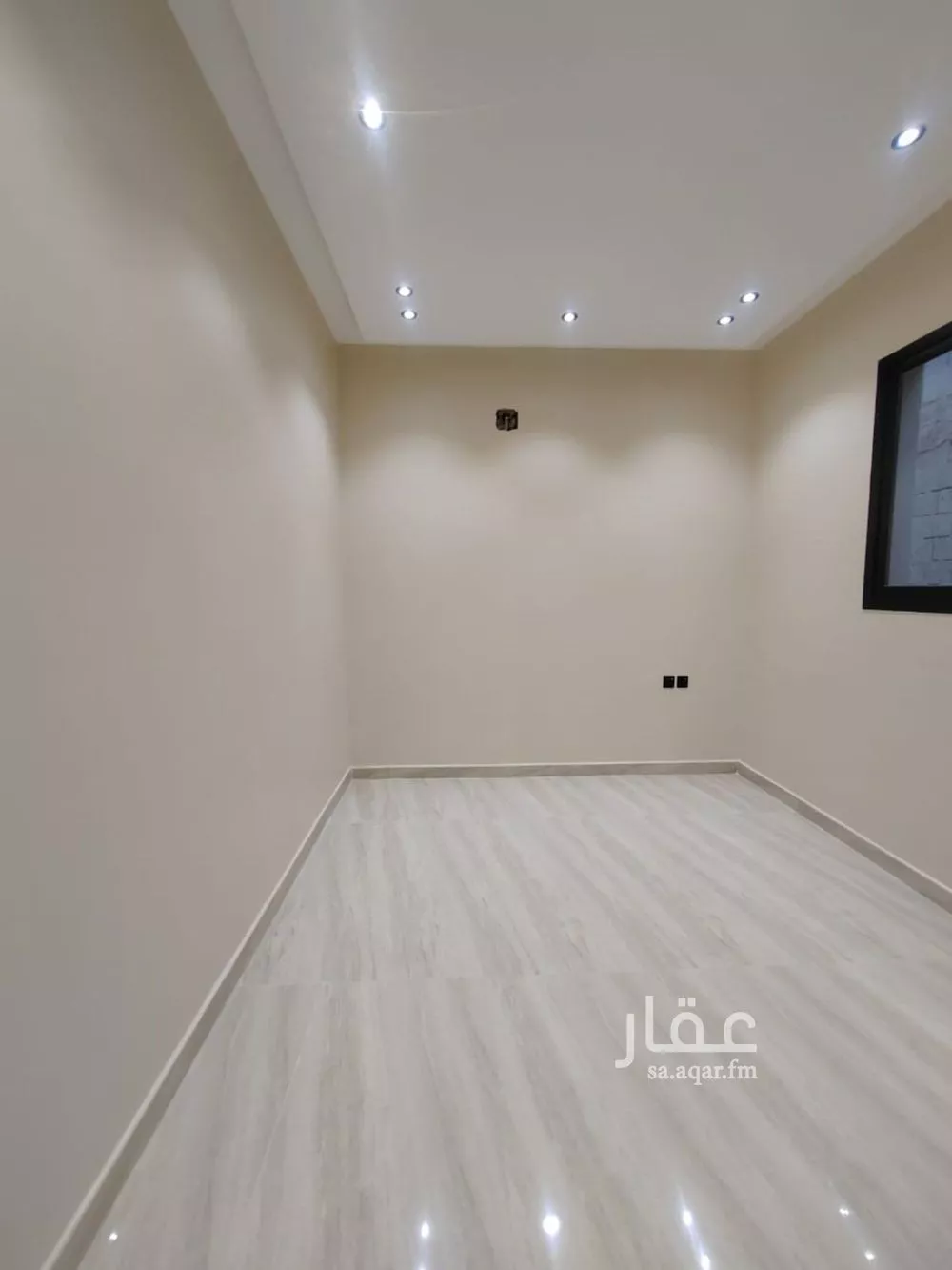 4 bedroom villa in As Suwaidi Al Gharabi, Riyadh 5