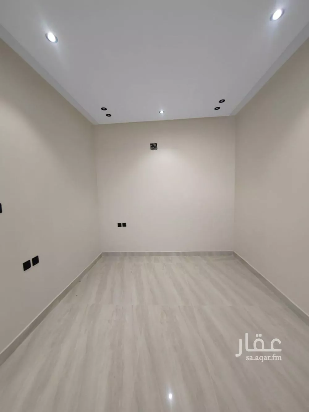 4 bedroom villa in As Suwaidi Al Gharabi, Riyadh 18