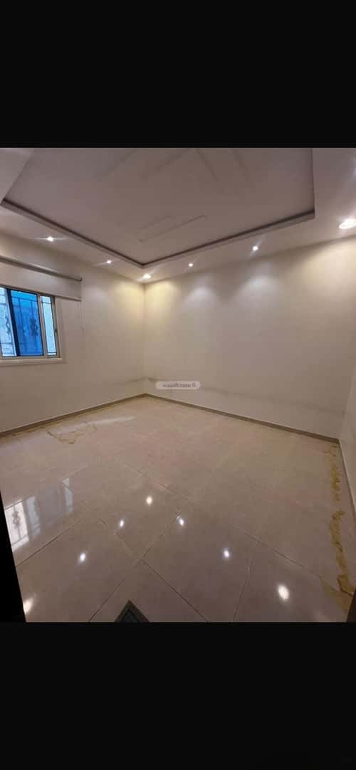 شقة 4 غرف في الرمال 2