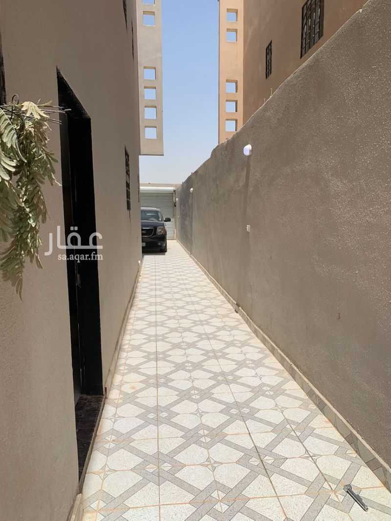فيلا 4 غرف في عكاظ، الرياض 10