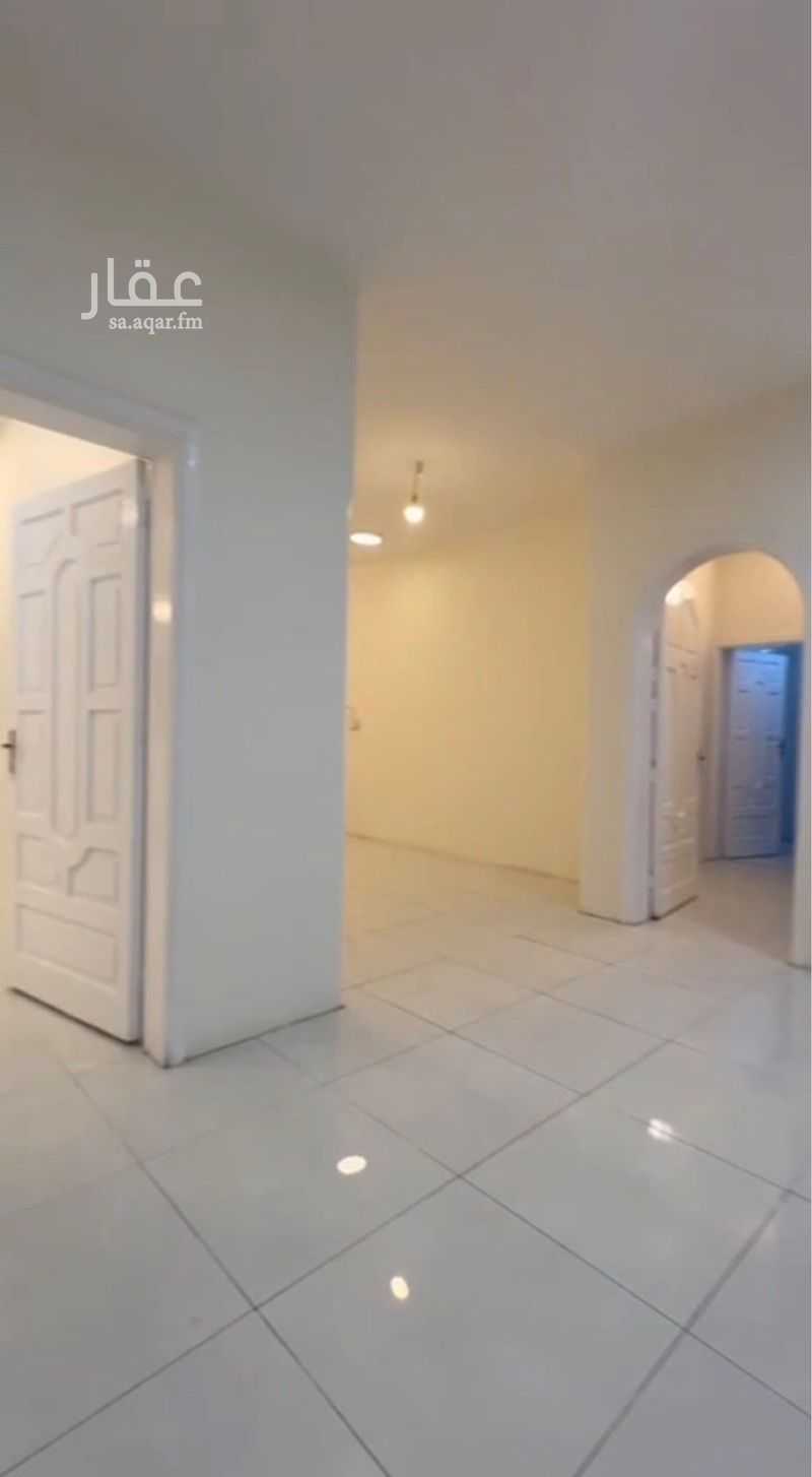 5 bedroom apartment in Al Anabis, Madinah 10