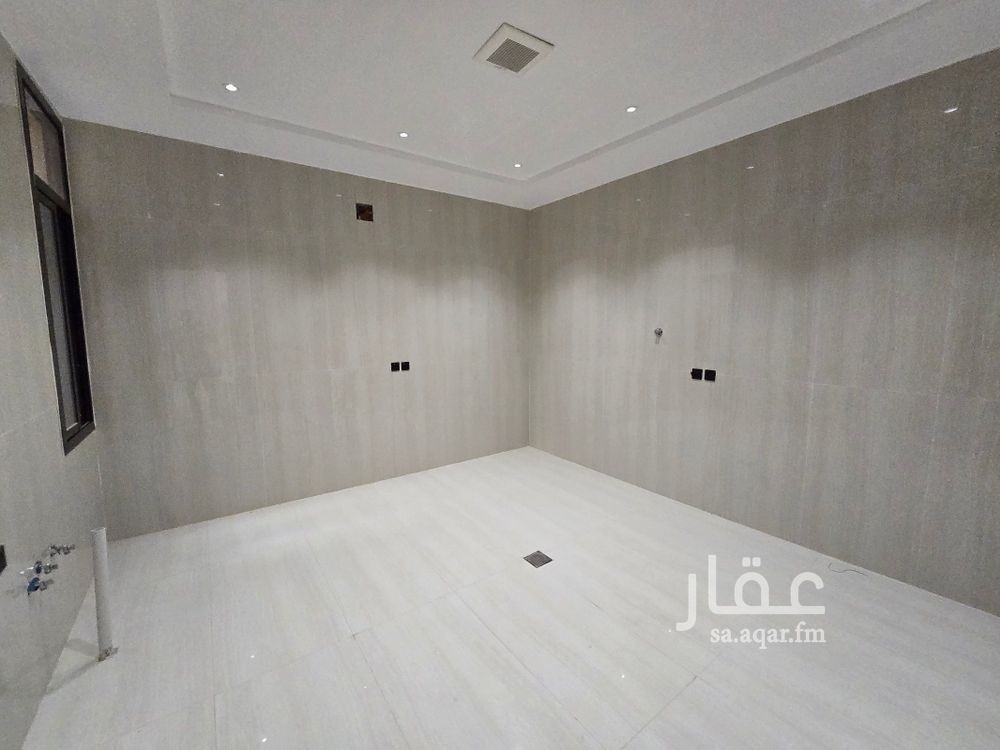 3 bedroom villa in Al Uraija Al Gharbi, Riyadh 18