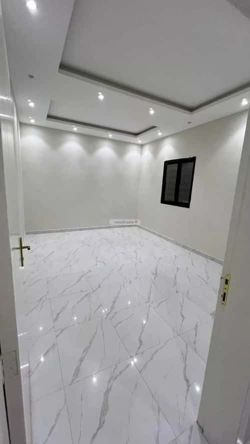 شقة 3 غرف في الرمال 4