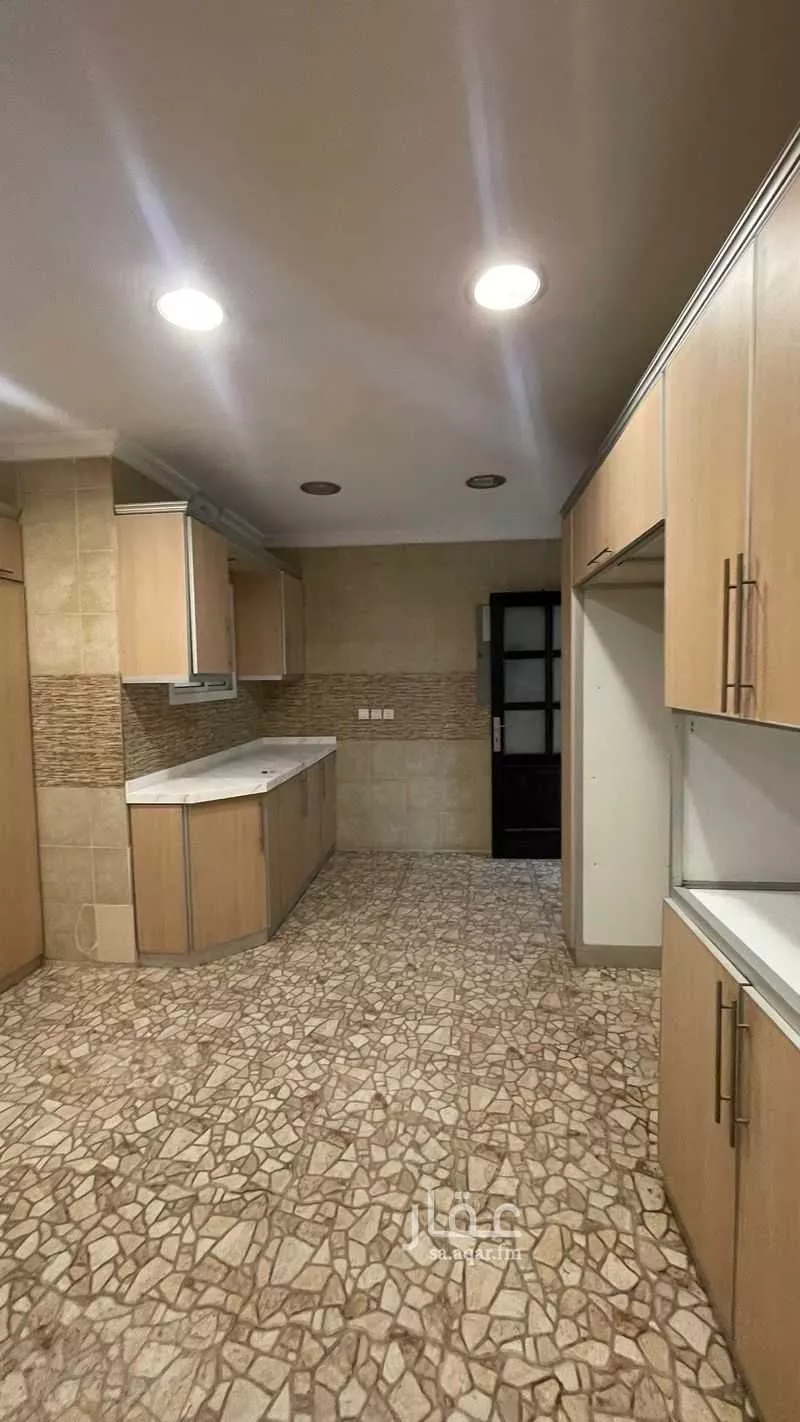 4 bedroom villa in Al Shati, Jeddah 13