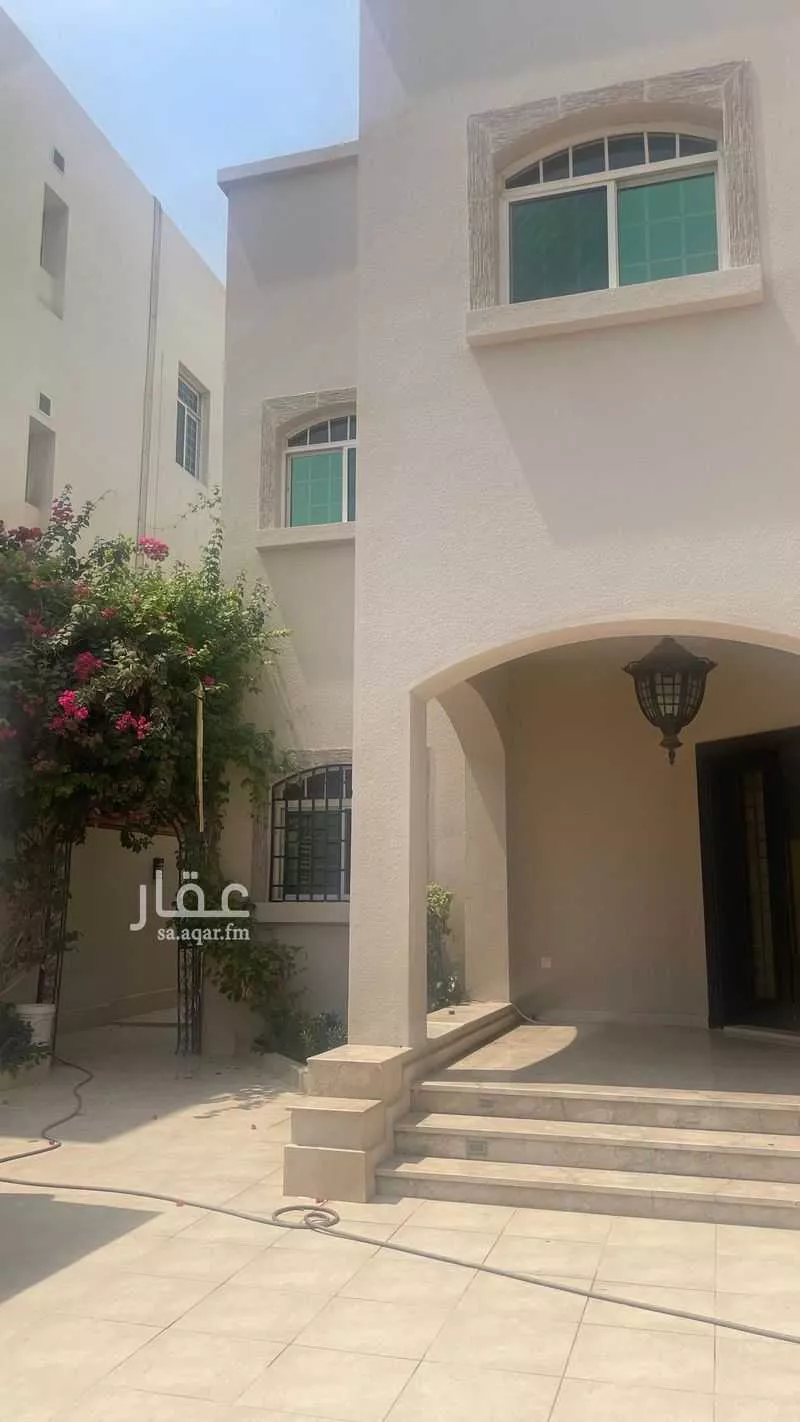 4 bedroom villa in Al Shati, Jeddah 20