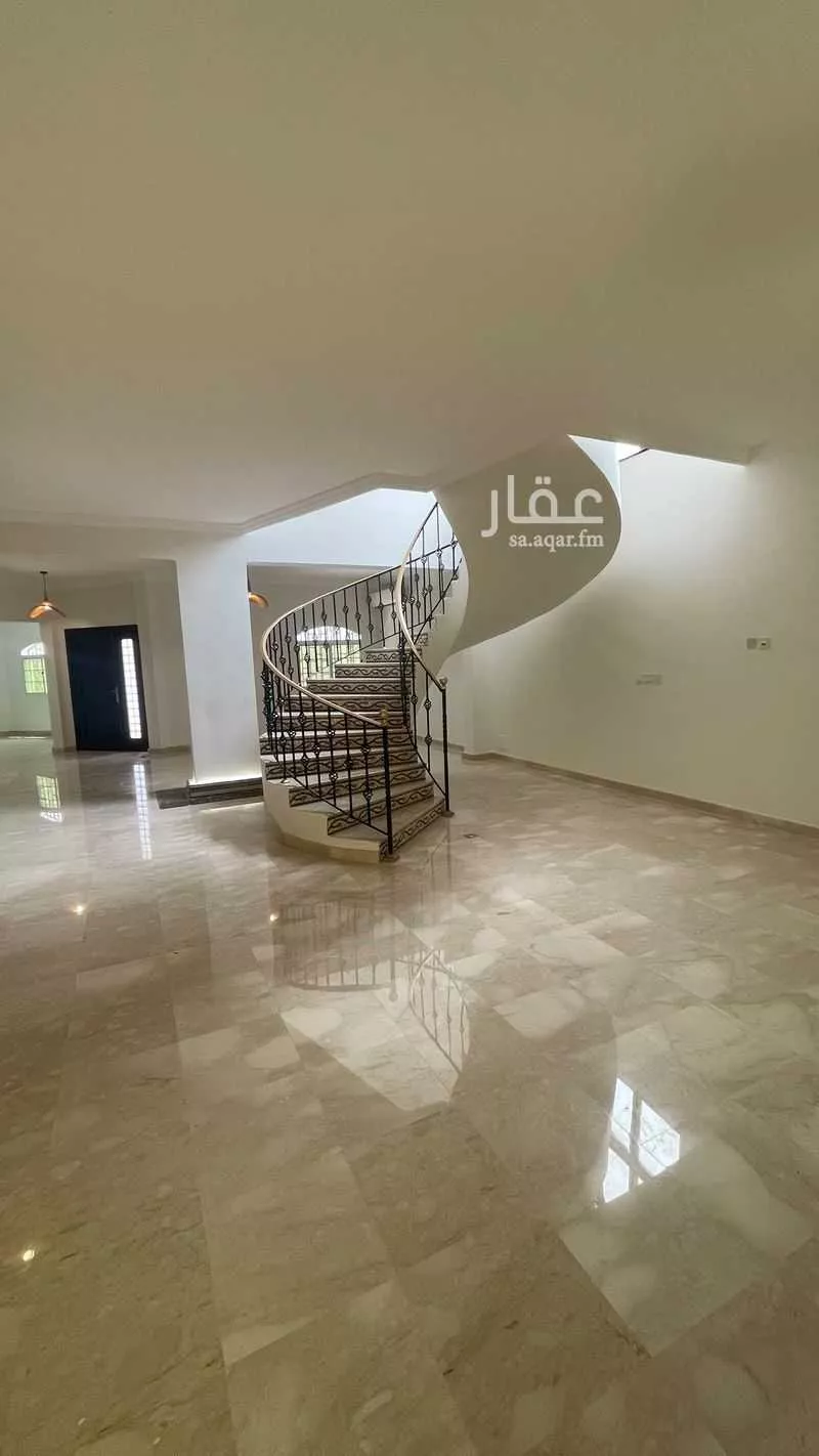 4 bedroom villa in Al Shati, Jeddah 10