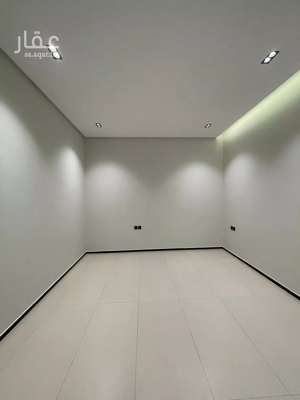 4 bedroom floor in Al Rimal 5